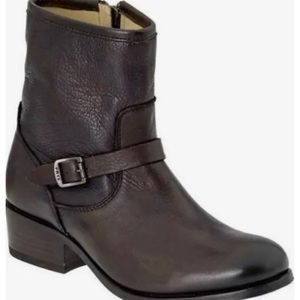 FRYE Women Lynn Strap Boots SZ 6M